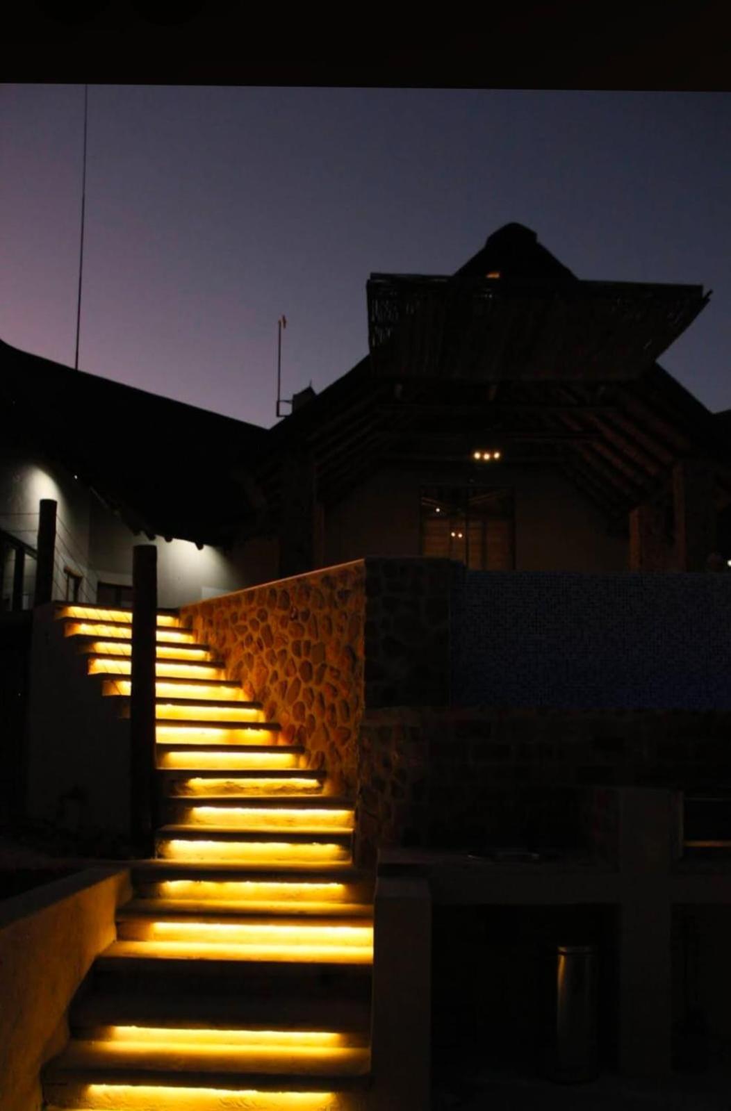 Tebuah Private Lodge, Mabalingwe